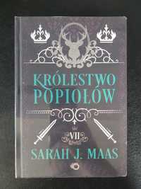 Książka Królestwo popiołów, Sarah J. Maas, uszkodzona