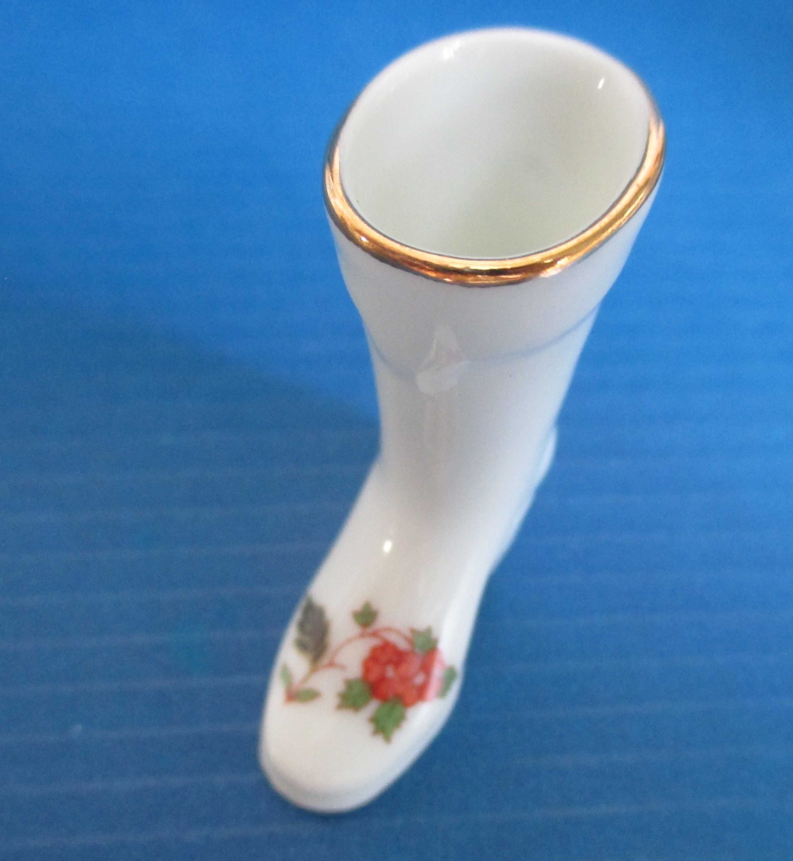Miniaturas de Botas e Sapatos em Porcelana