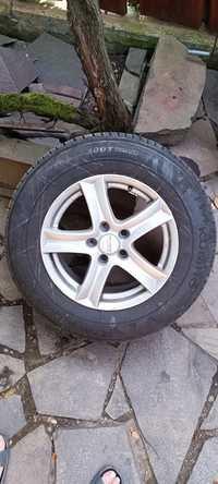 215/70 R16 Kumho зимові