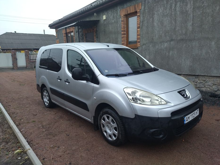 Продам авто Peugeot Partner 2009.