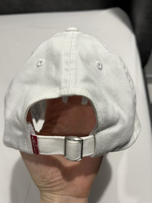 кепка біла levis