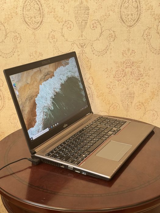 Ноутбук IPS Fujitsu E756 i7 6th SSD DSET021818