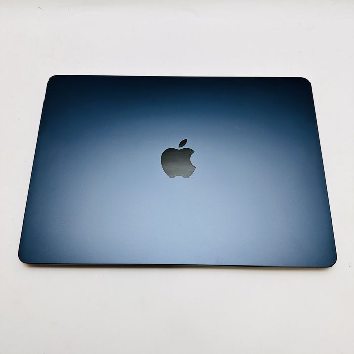 26 циклів! MacBook Air 13" 2022 M2 Midnight 8GB 256GB SSD