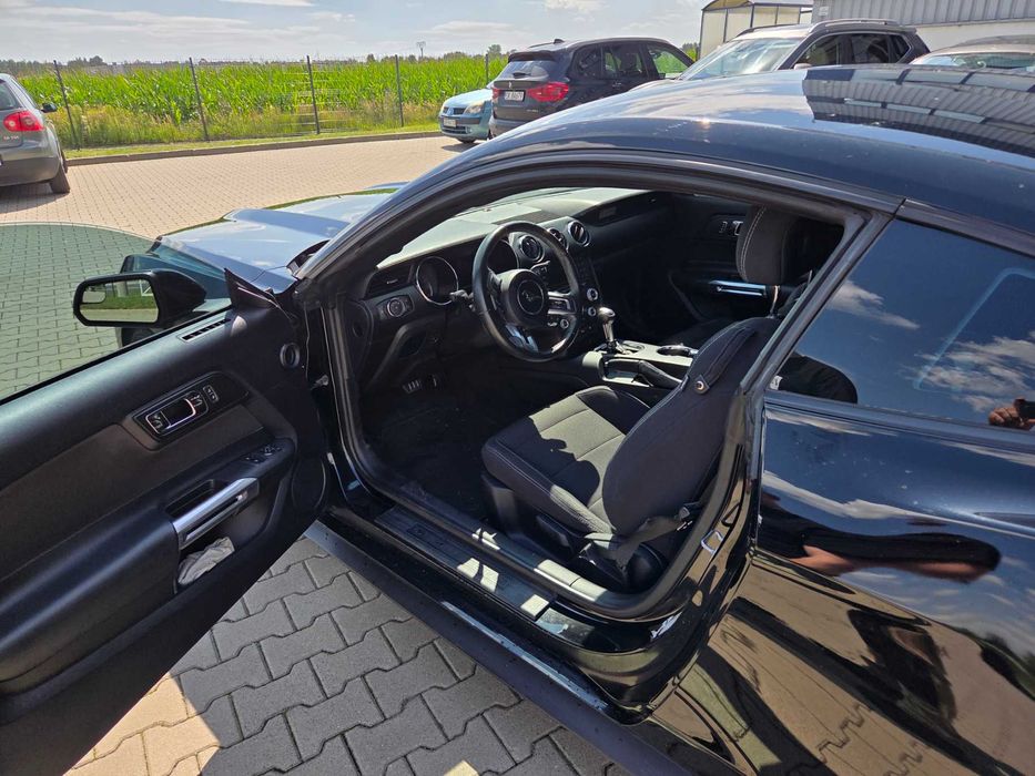Ford Mustang 2017r, silnik 3,7l 305KM niski przebieg, stan idealny