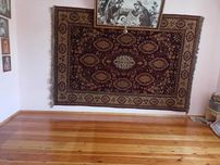 Dywan 2,90x2,00  używany tylko jako ozdoba ściany