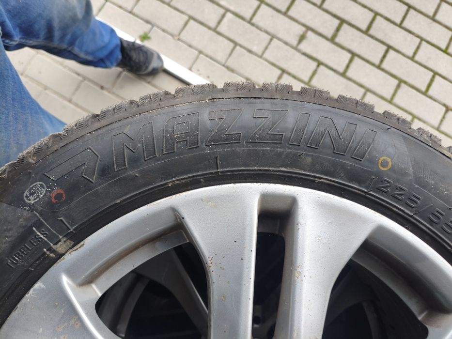 Opony zimowe Mazzani 225/55/17