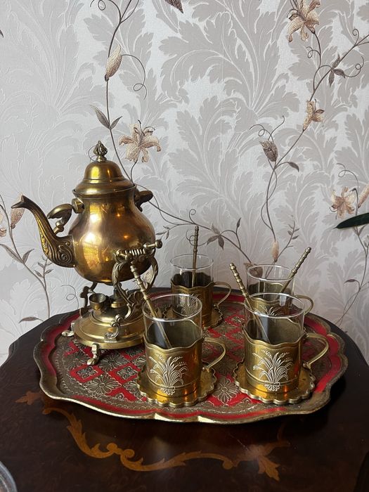 Zestaw do herbaty z samowarem