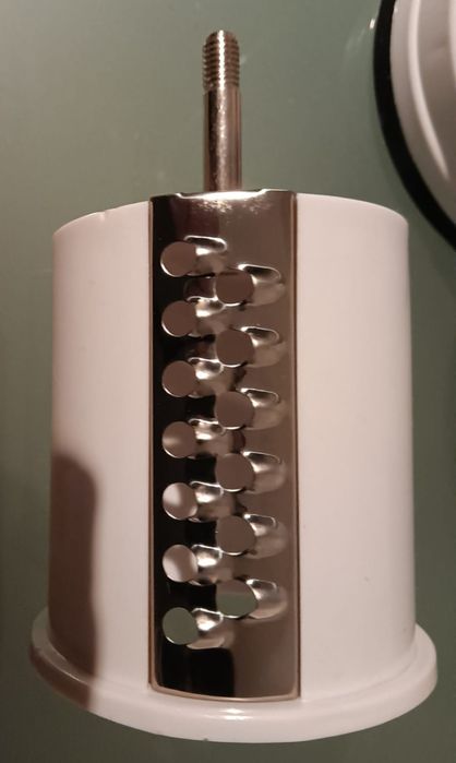 Vendo moinho triturador de legumes ou ralador manual NOVO