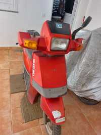 Scooter Sukuki CP-50 nao anda