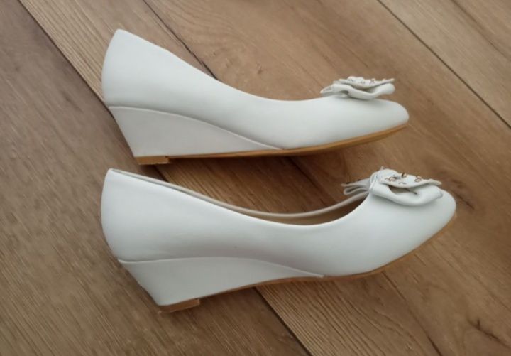 Buty ślubne na koturnie 36