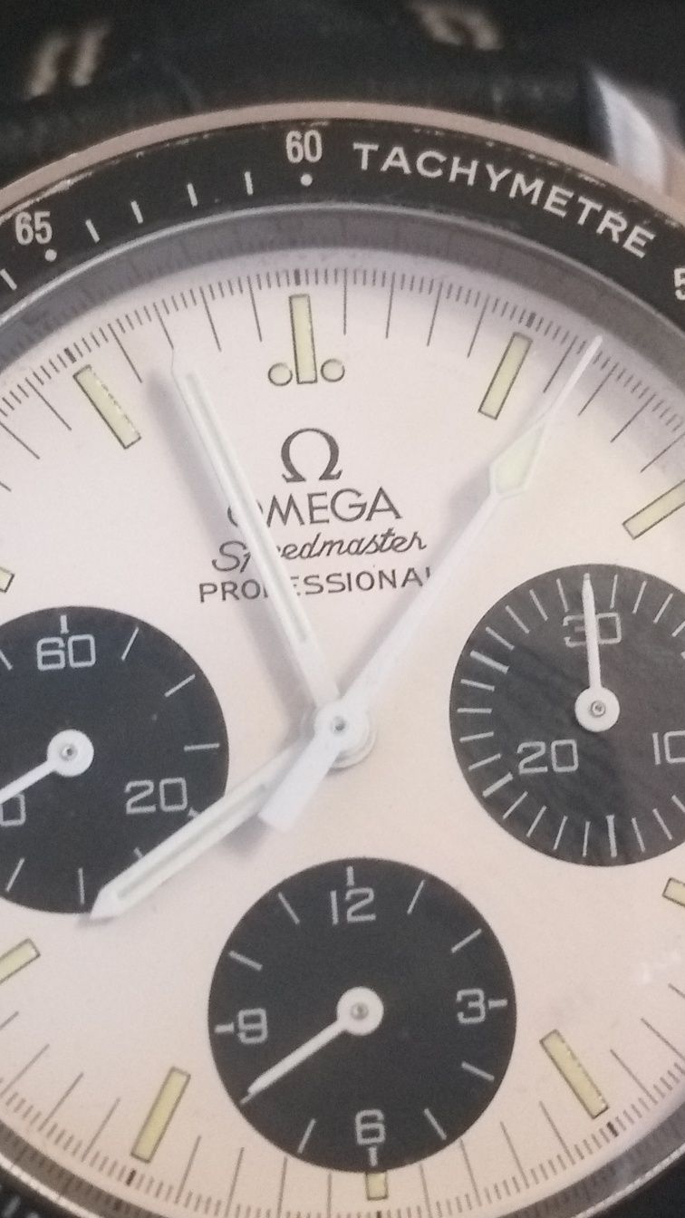 Часы Omega механические с хронографом