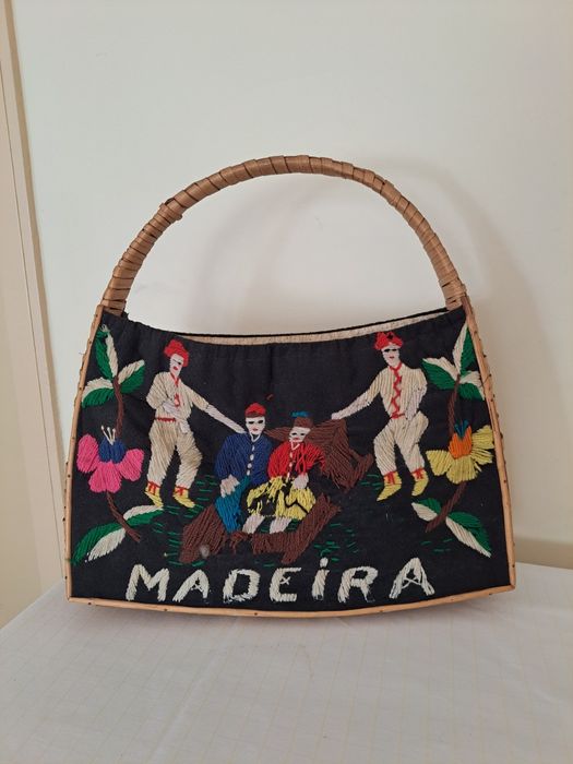 Antiga mala da Madeira