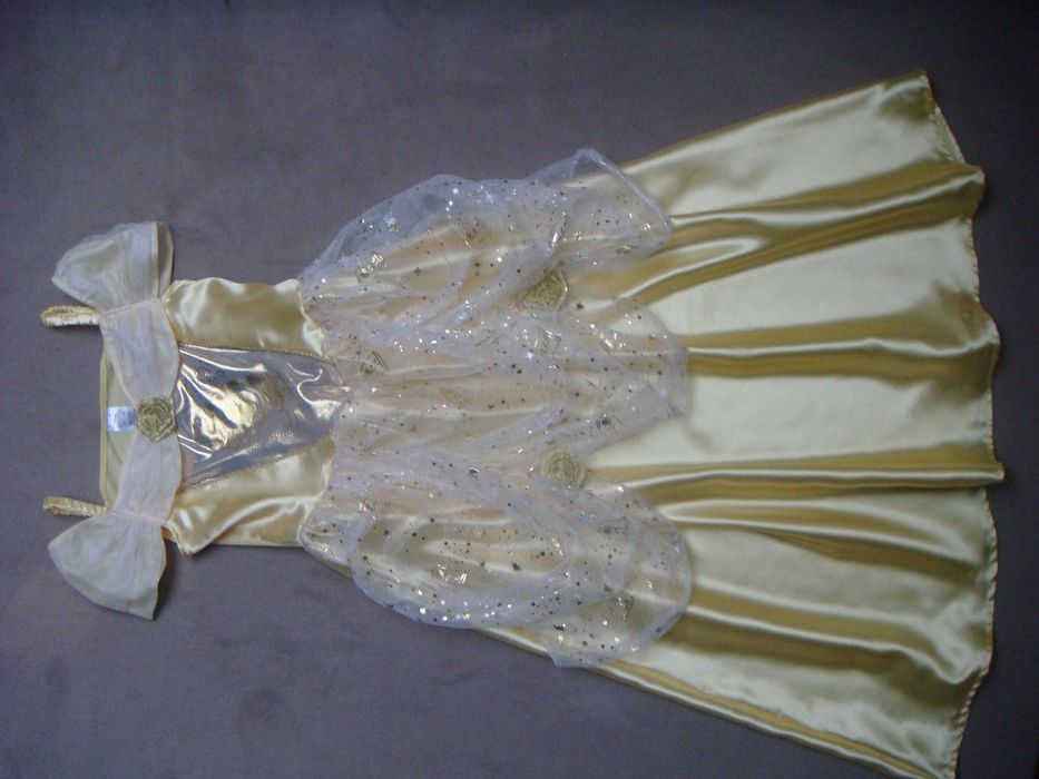 strój księżniczka dama dworu Bella Piękna i Bestia Disney  128 / 134