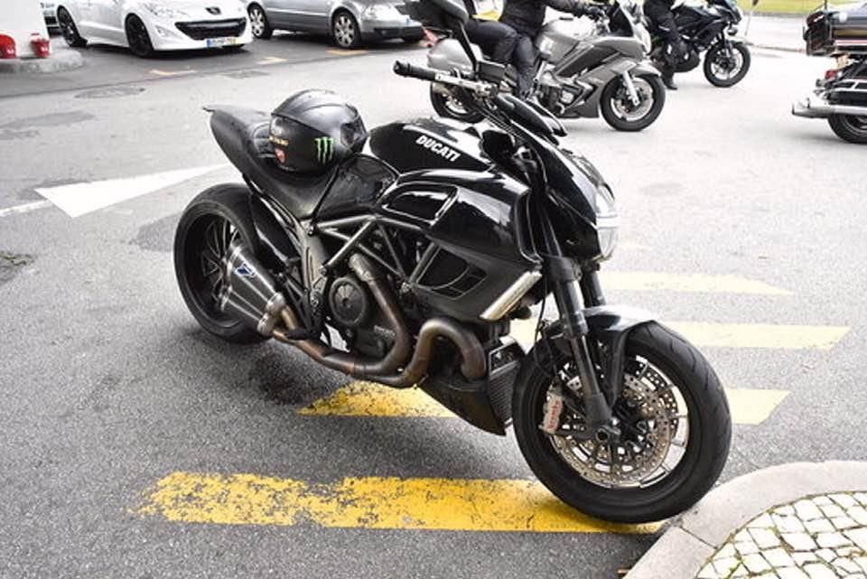 Ducati diavel 1200