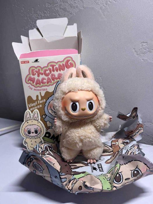 Labubu Exciting Macaroon Soymilk Лабубу Оригінал