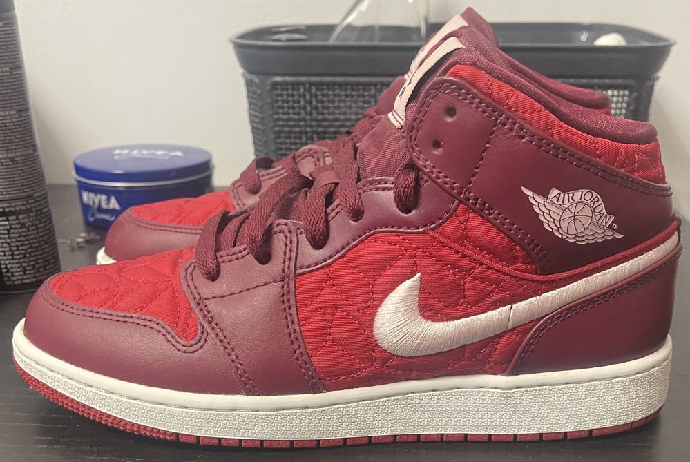 Air Jordan 1 Mid