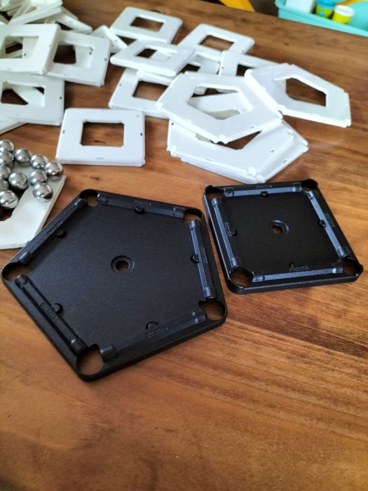 Geomag Black & white 104 elementy