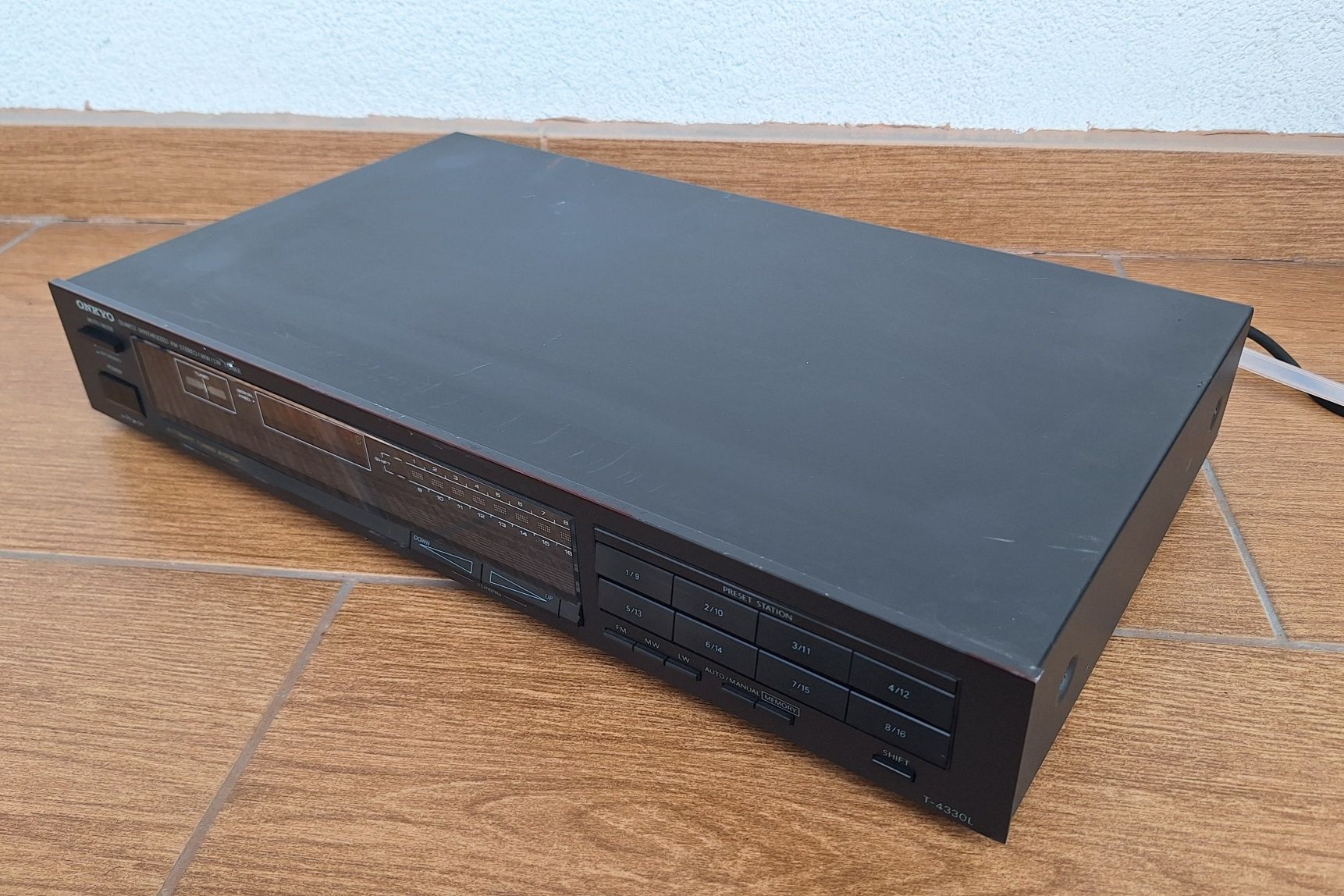 Tuner radiowy Onkyo T-4330L