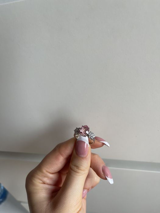 Piękny delikatny pierścionek morganit syntetyczny kwiat r 14