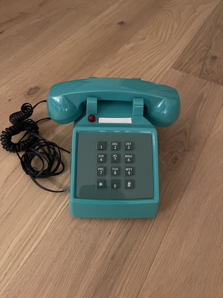 Telefone estilo antigo