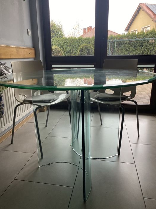 Stół szklany okragly