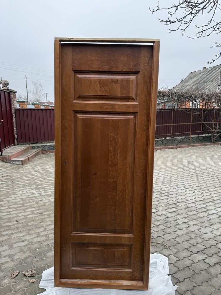 Продам двері, ясен, в ідеальному стані