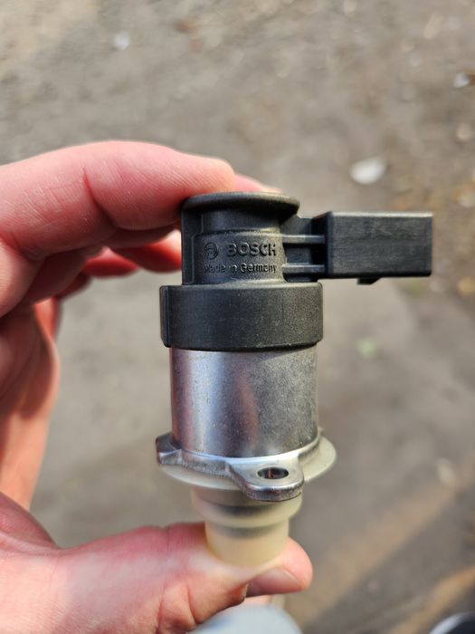 0928400706 Bosch Клапан