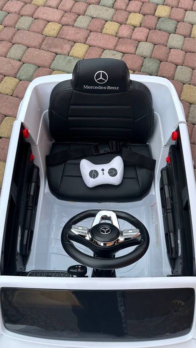 Дитячий електромобіль Мерседес Mercedes EQA Новий Для дитини Авто