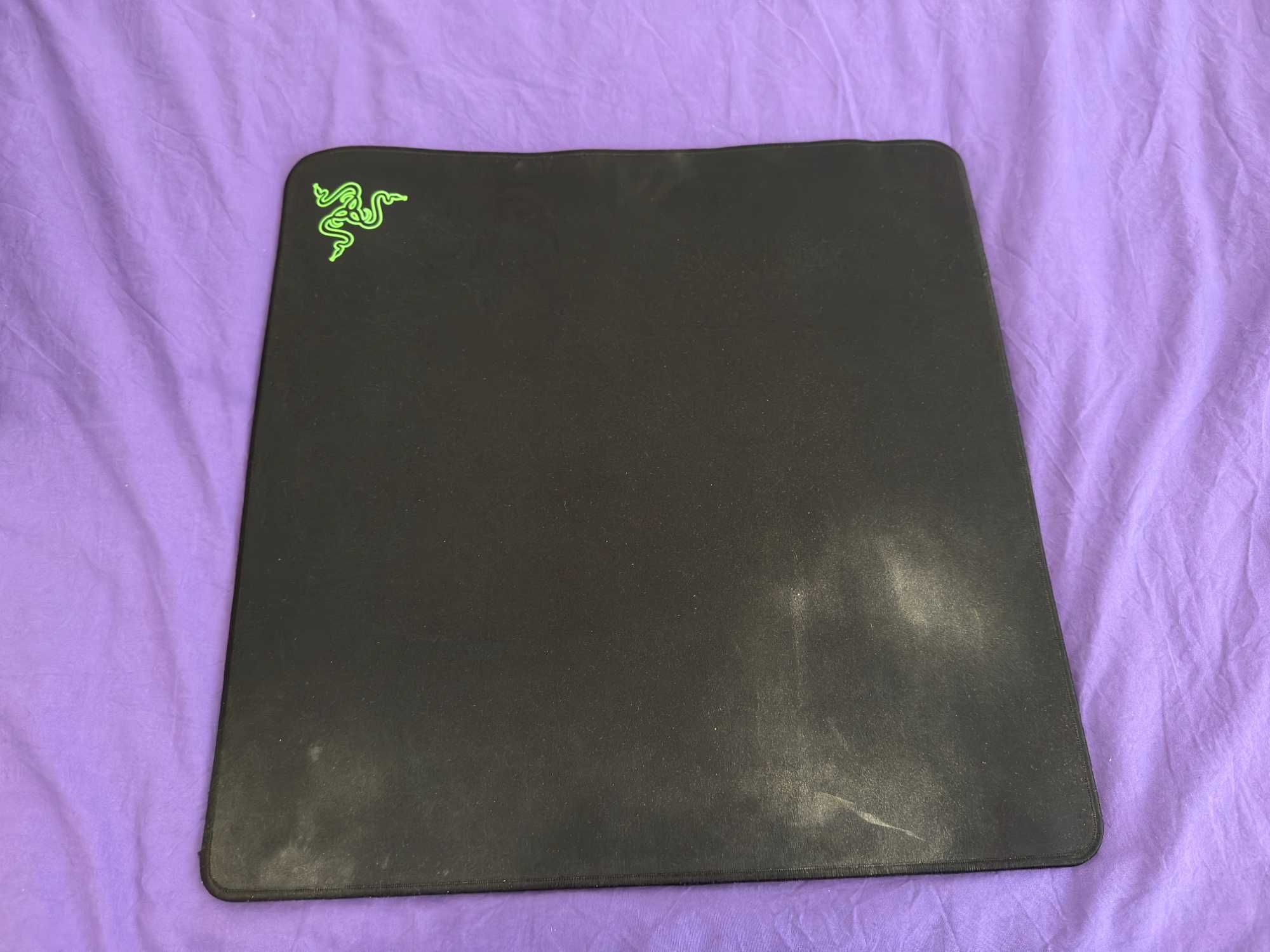 Коврик Razer Gigantus Elite