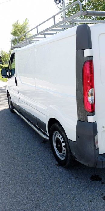 Opel Vivaro2008rok 2.5cdti 115KM 271tys km,6biegowa skrzynia