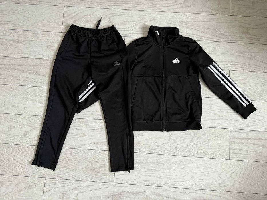 Спортивний костюм Adidas 9/10 років 140 см Оригінал