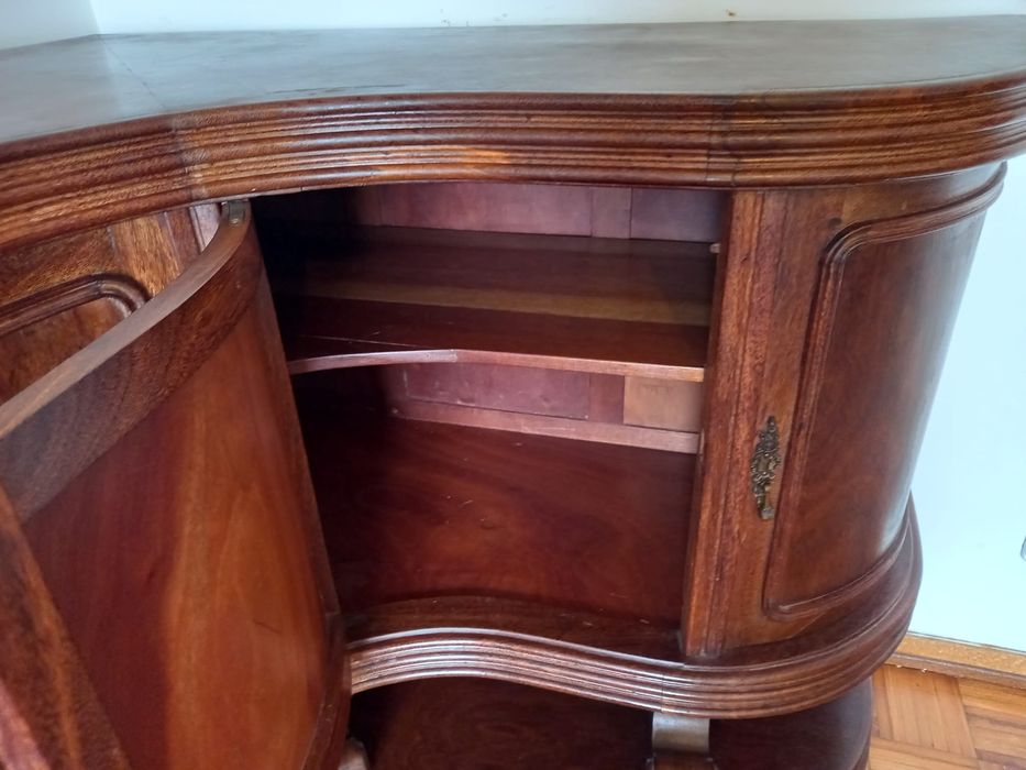 Móvel de sala Art Deco