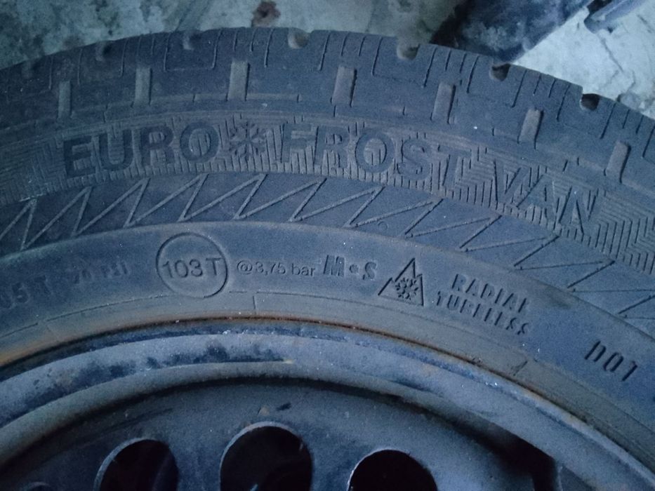 Продаж комплекту колес з дисками