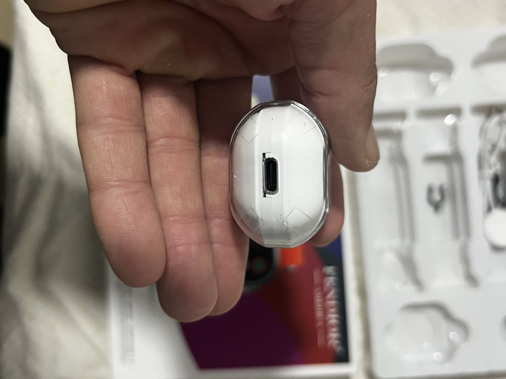 2 SmartWatch + 2Airphones