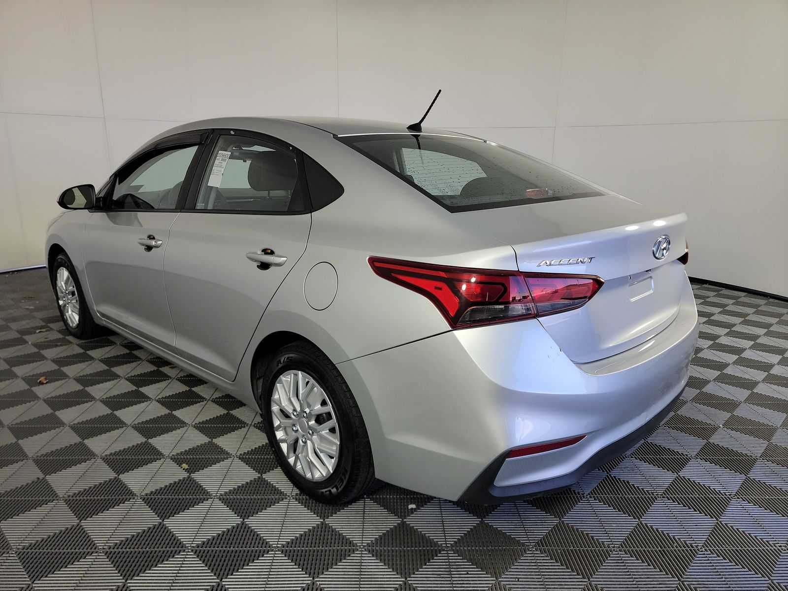 2019 Hyundai Accent SE