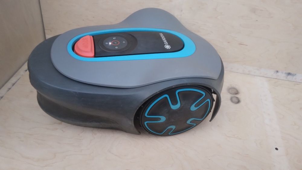 Robot koszący Gardena SILENO minimo 500 m² Bluetooth  Husqvarna zestaw