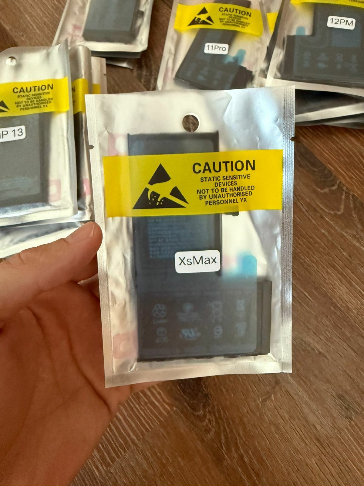 Новый аккумулятор iPhone XS Max в плёнке, оригинал