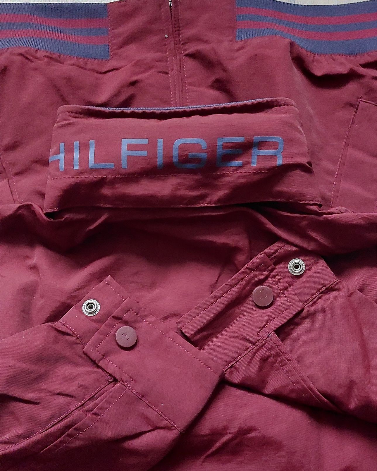 Tommy Hilfiger nowa kurtka męska lekka z kapturem przeciwdeszczowa r.