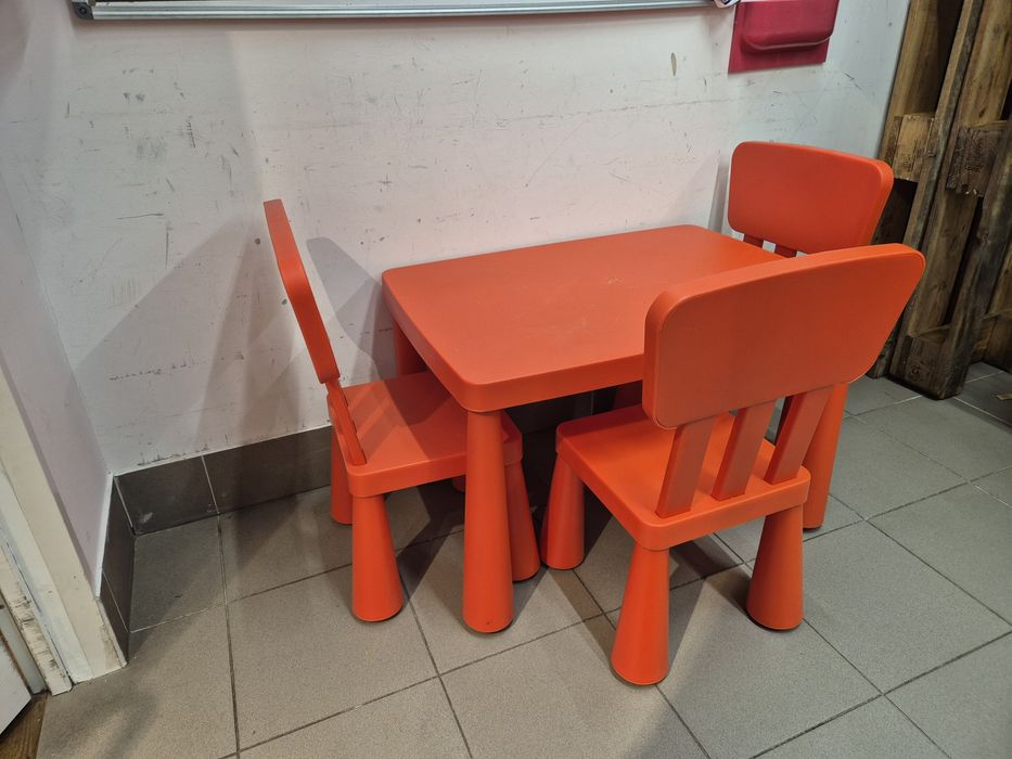 Zestaw Ikea mammut stolik + 3 krzesła