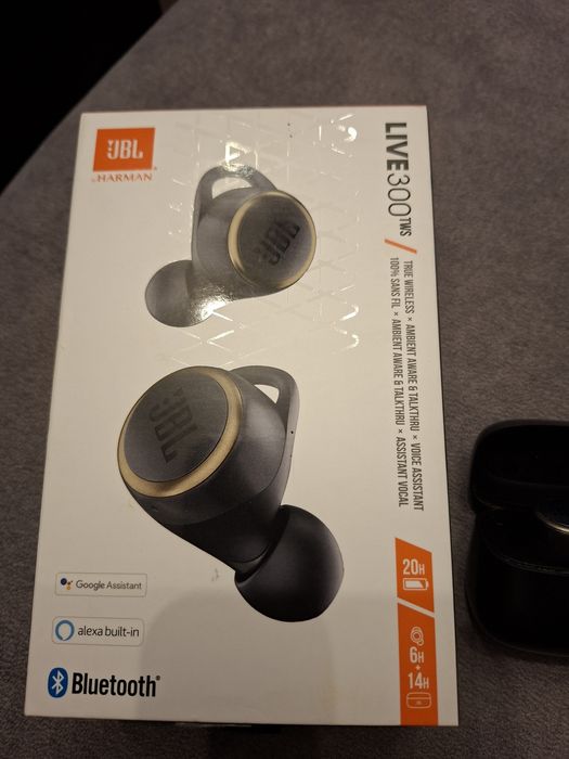 Sprzedam uszkodzone słuchawki JBL