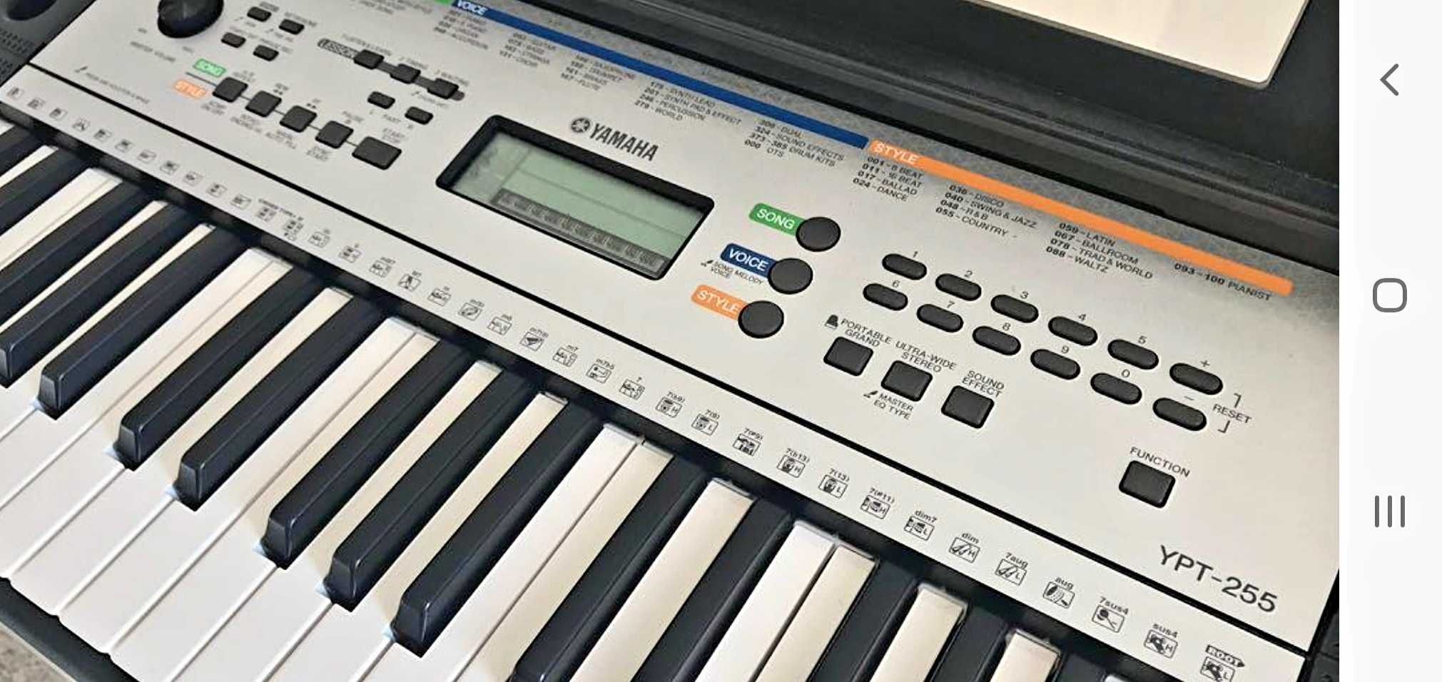 Keyboard Yamaha YPT z wyświetlaczem