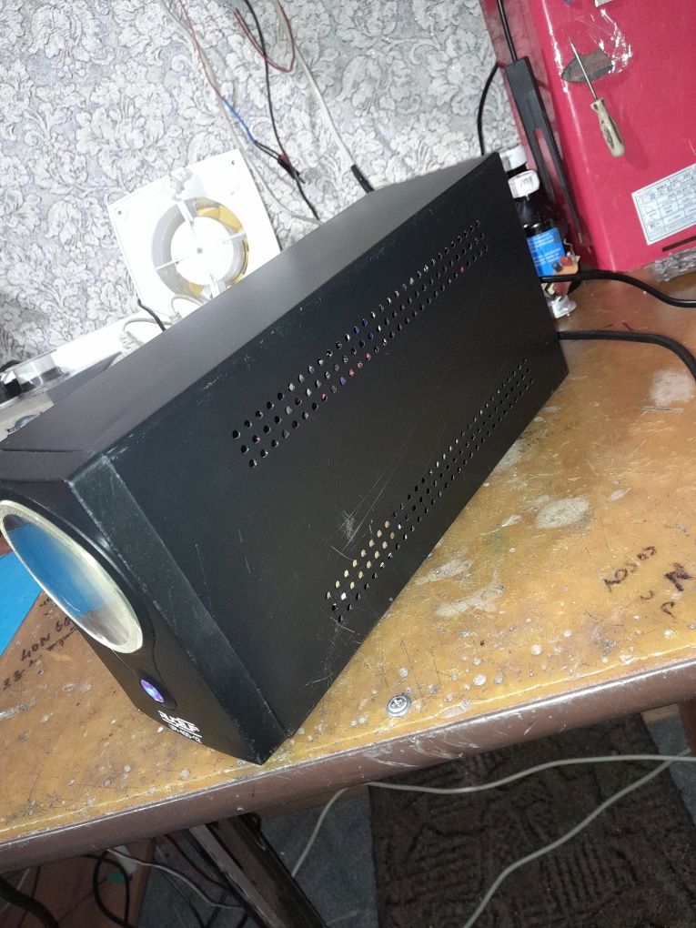Відновлений бесперебойник UPS ИБП Rucelf 400-12Е V2.0 от мастера
