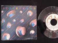 Disco de Vinil 45 RPM –  SUPERTRAMP –  … It's raining again... …