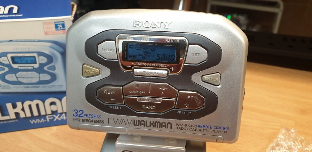 Sony Walkman WM-FX493 ***New old Stock***