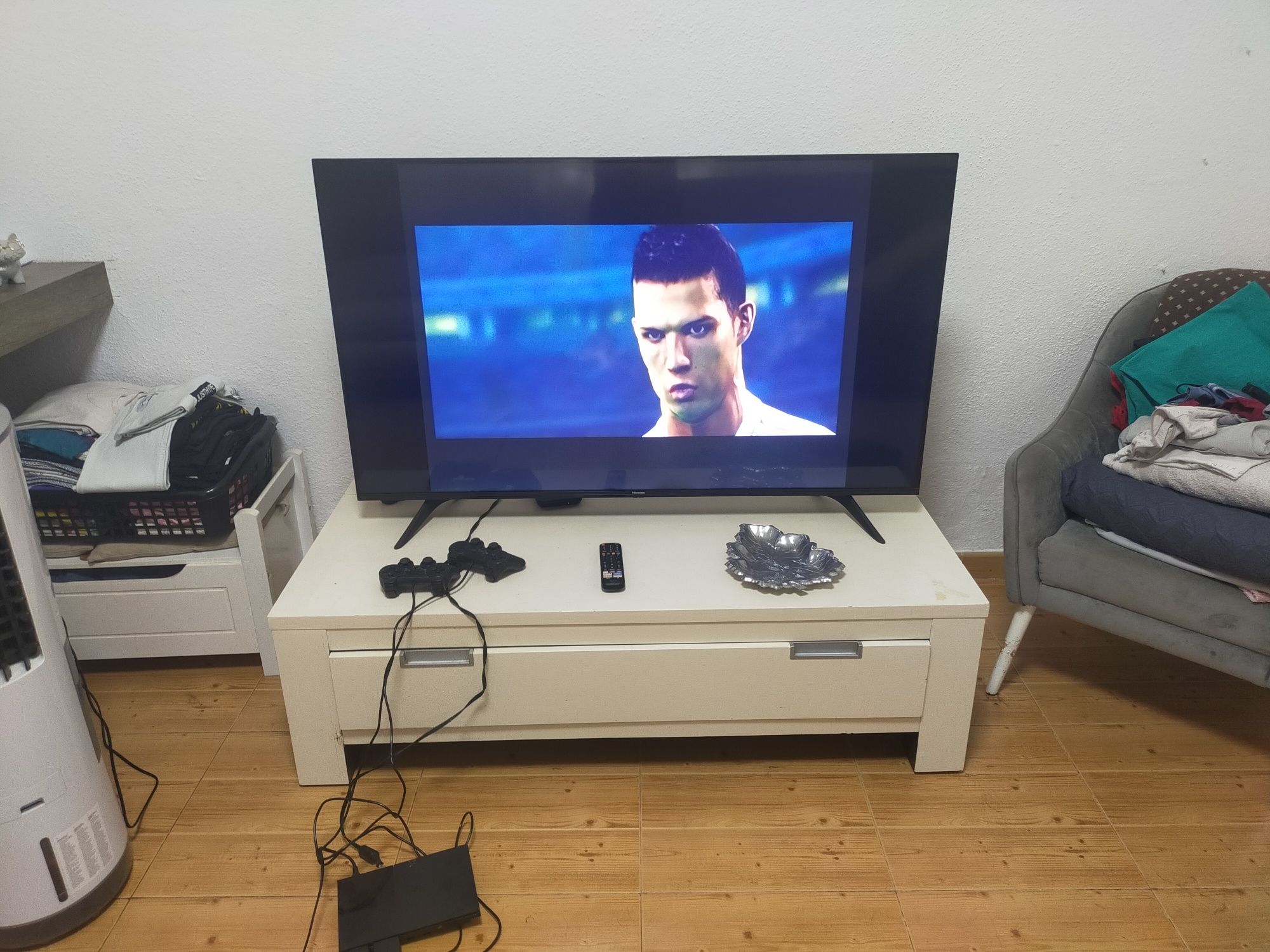PlayStation 2 com vários jogos