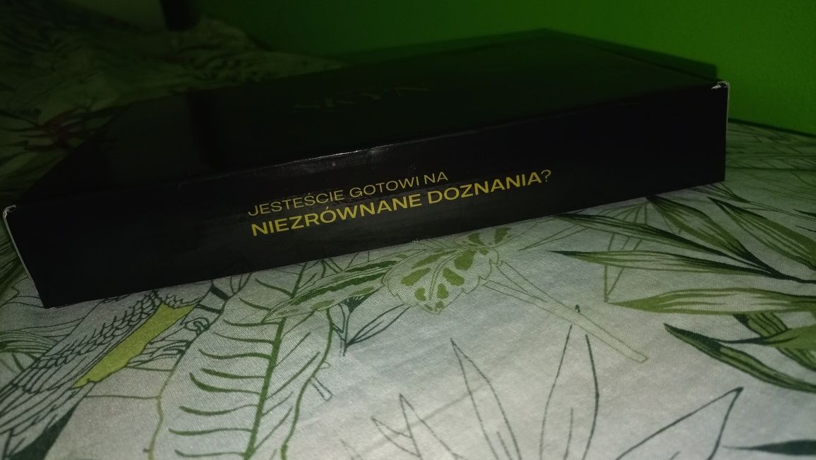 Prezerwatywy +próbki żelu nawilżającego SKYN