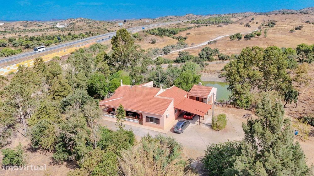 Quinta De 2.5 Ha Com Moradia Tèrrea T3 E Barragem Privada