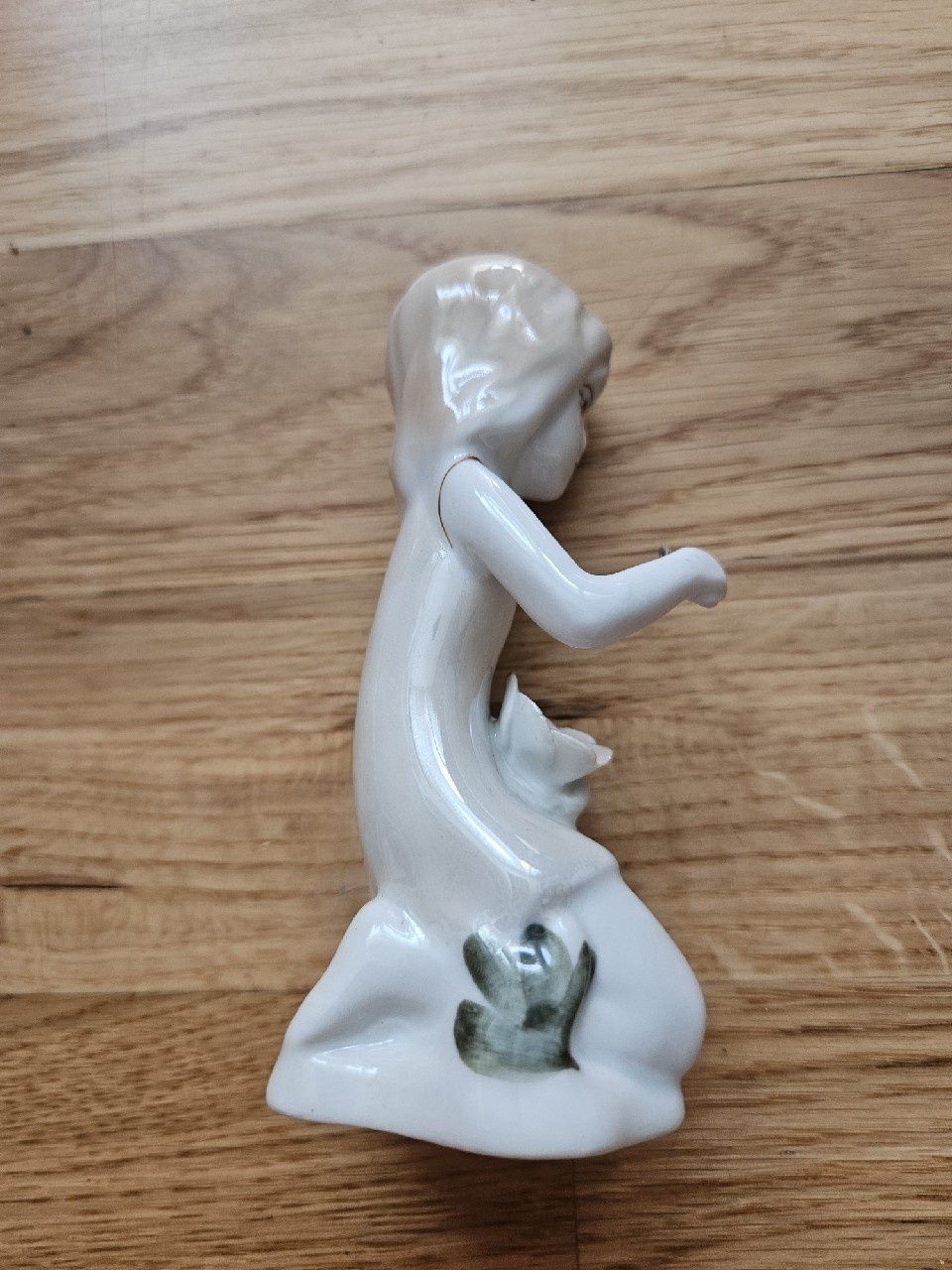 Figurka Porcelanowa Dziewczynka Porcelana