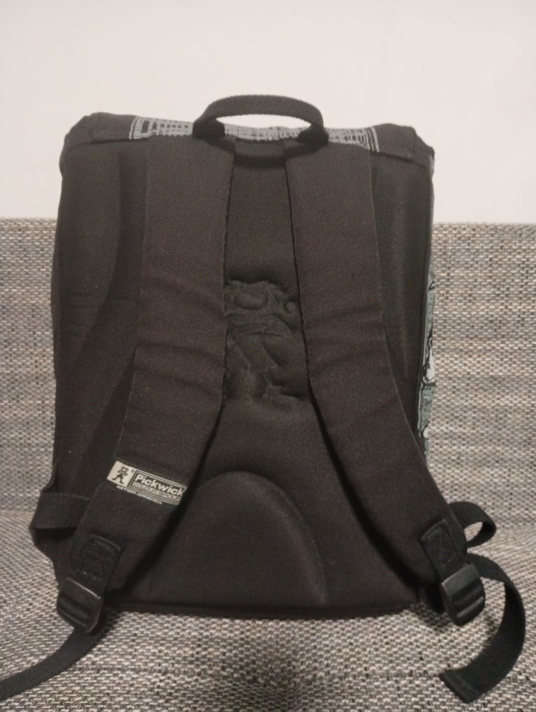 Оригінальний шкільний рюкзак Pickwick. Орієнтовно на 20L.
