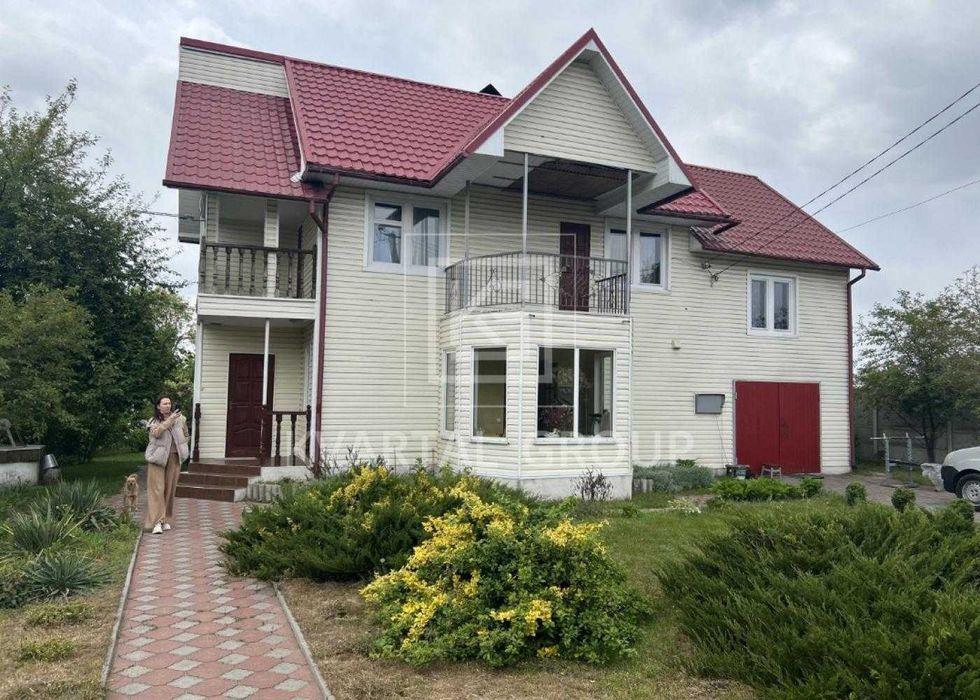 Продам будинок з РЕМОНТОМ та великою ділянкою 25соток-предмісті Києва